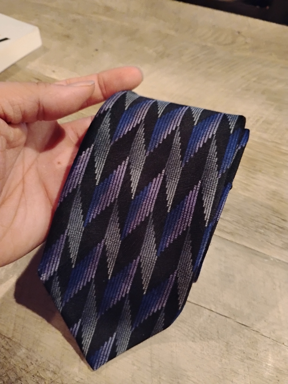 Carlos Divenzu Men's Silk Geometric Tie in Black & Blue